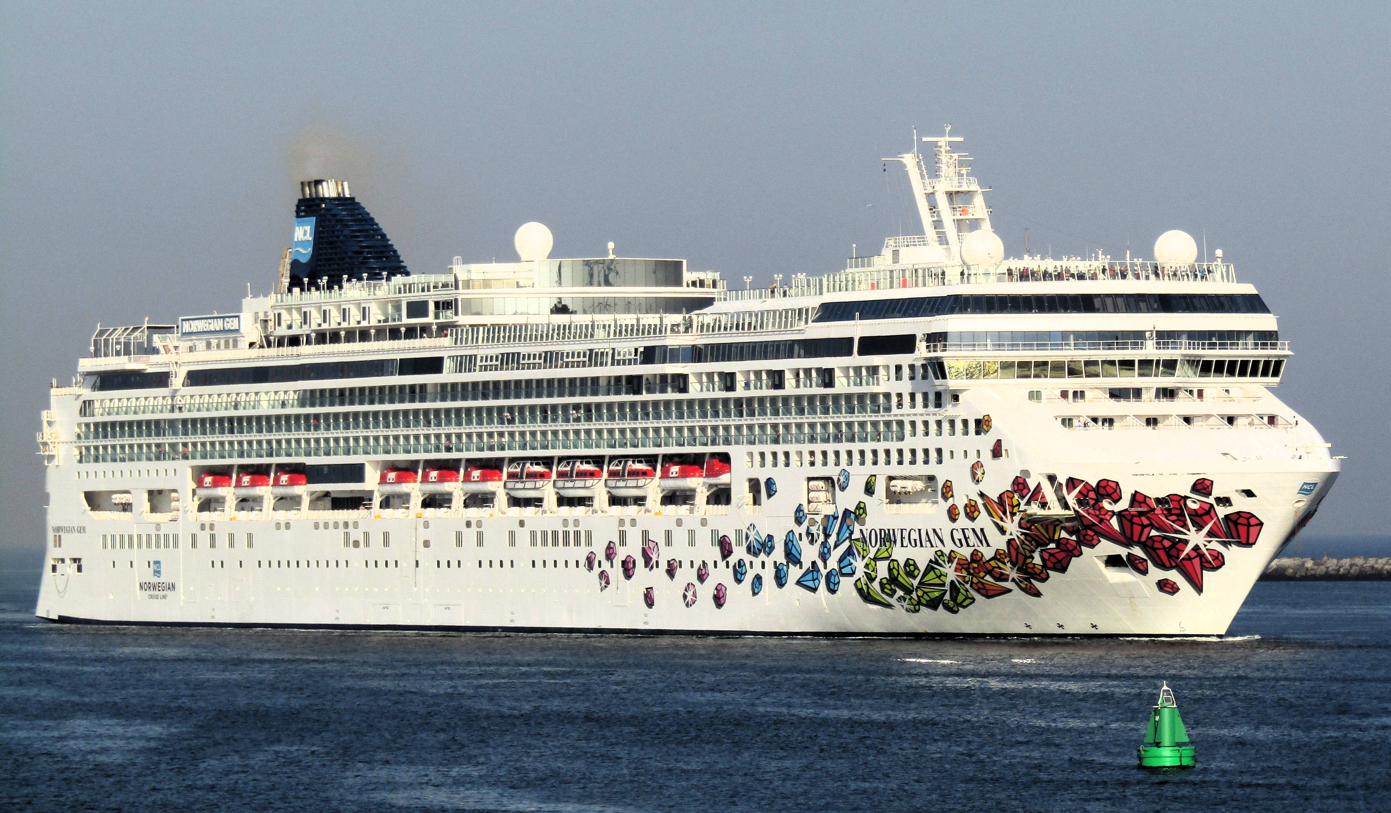 NORWEGIAN GEM 